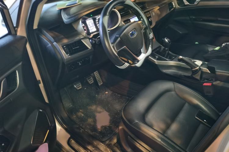 Used Geely Auto Emgrand GS 2016 Sports Edition 1.8L Manual LingShang Model Interior 3