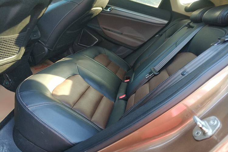Used Geely Auto Emgrand GS 2016 Elegant Edition 1.3T Automatic ZhenShang Model Left Rear Seat