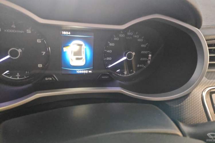 Used Geely Auto Emgrand GS 2016 Sport Edition 1.8L Automatic LingShang Model Odometer Close Up