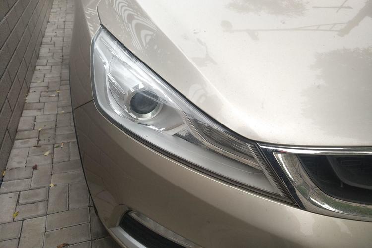 Used Geely Auto Emgrand GS 2016 Elegant Edition 1.8L Manual LingShang Model Right Front Headlight