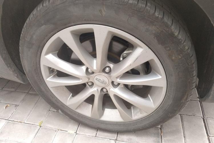 Used Geely Auto Emgrand GS 2016 Elegant Edition 1.8L Manual LingShang Model Right Front Wheel Hub