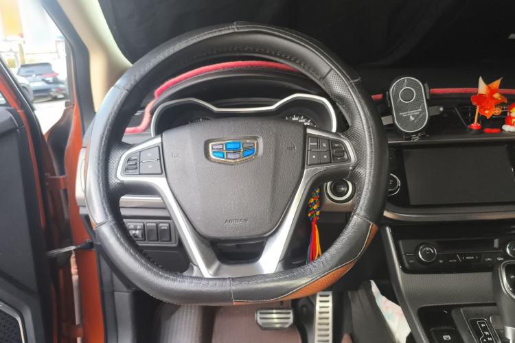 Used Geely Auto Emgrand GS 2016 Sport Edition 1.8L Automatic LingShang Model Steering Wheel