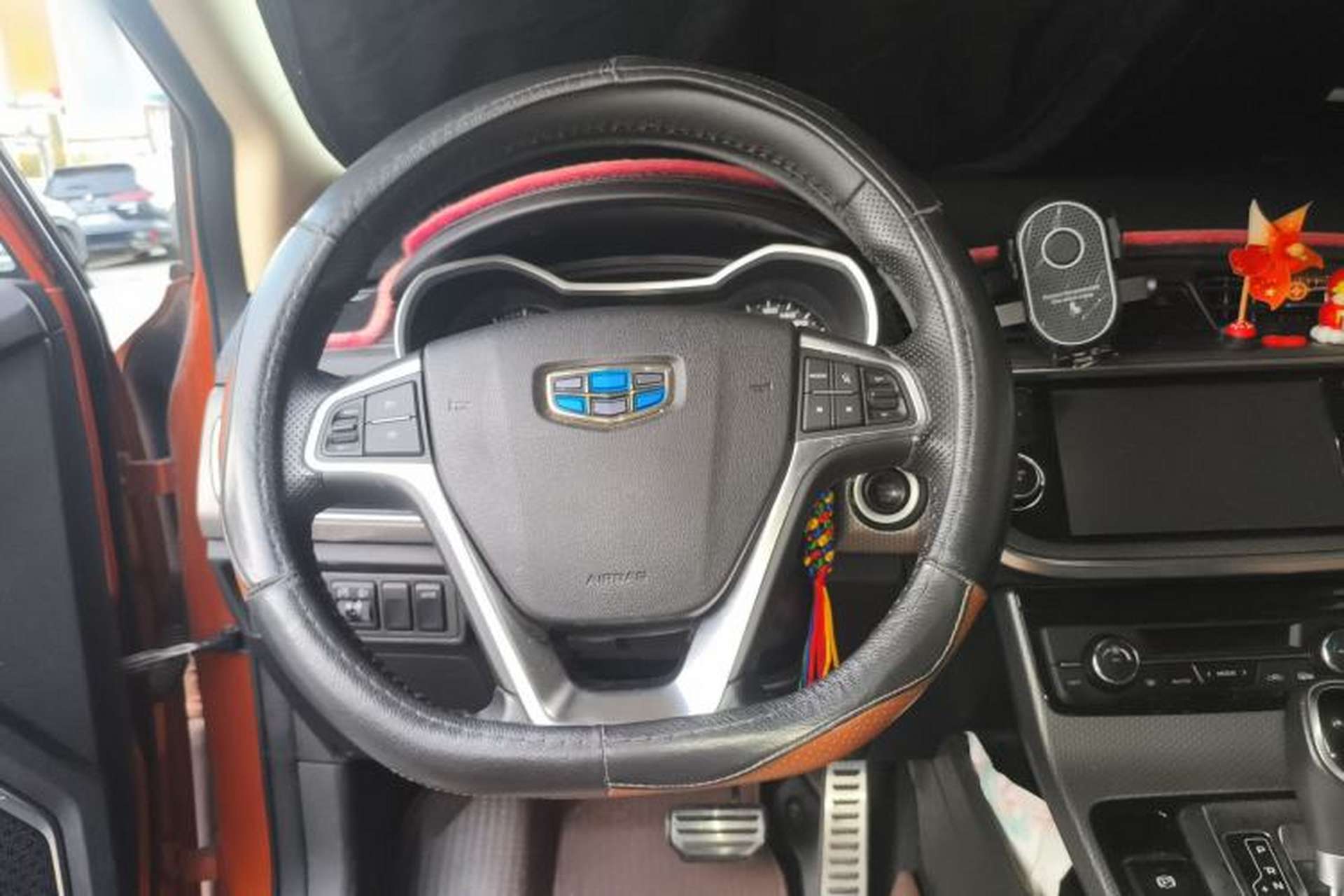 Used Geely Auto Emgrand GS 2016 Sport Edition 1.8L Automatic LingShang Model Steering Wheel
