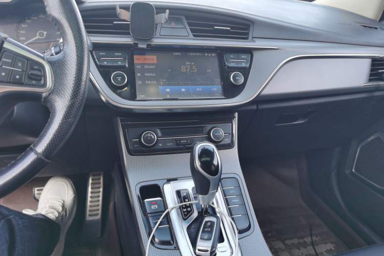Used Geely Auto Emgrand GS 2016 Sport Edition 1.8L Automatic LingShang Model Audio And AC Panel