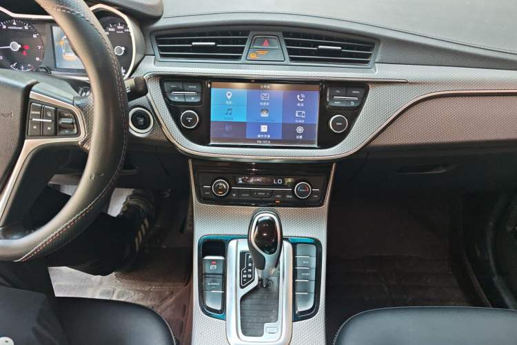 Used Geely Auto Emgrand GS 2016 Sport Edition 1.3T Automatic LingShang Model Audio And AC Panel