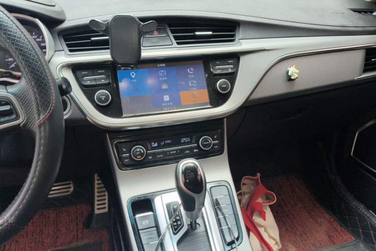 Used Geely Auto Emgrand GS 2016 Sport Edition 1.3T Automatic ZhenShang Model Audio And AC Panel