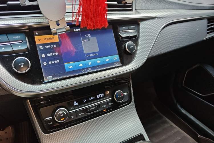 Used Geely Auto Emgrand GS 2016 Elegant Edition 1.3T Manual LingShang Model Audio And AC Panel