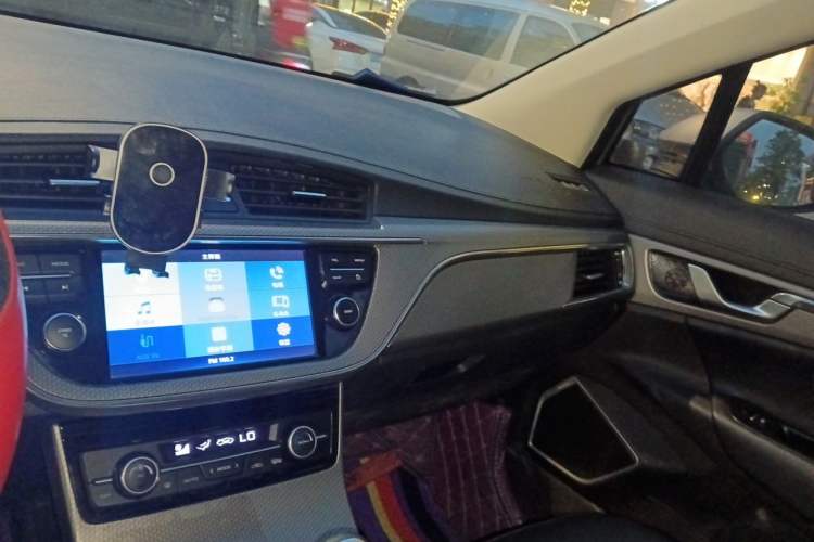 Used Geely Auto Emgrand GS 2016 Elegant Edition 1.8L Manual LingShang Model Audio And AC Panel