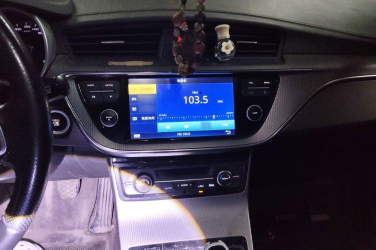 Used Geely Auto Emgrand GS 2016 Elegant Edition 1.8L Manual LingShang Model Audio And AC Panel
