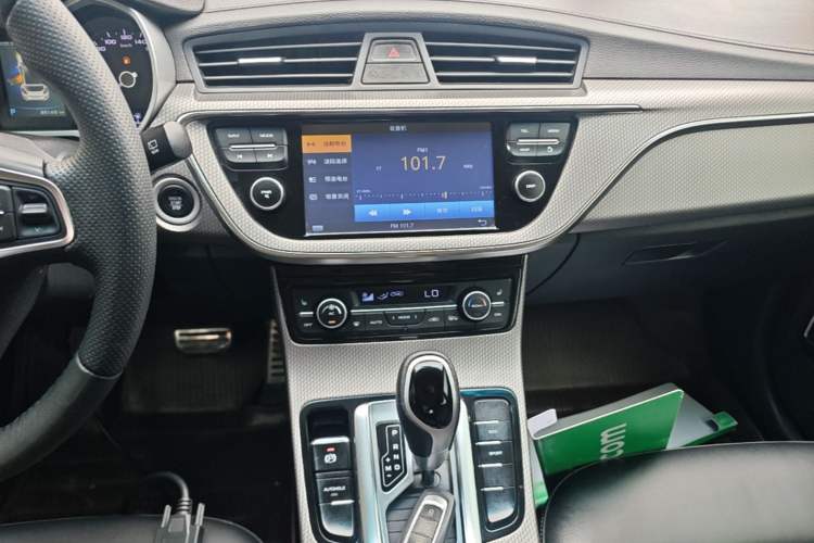 Used Geely Auto Emgrand GS 2016 Sport Edition 1.3T Automatic ZhenShang Model Audio And AC Panel