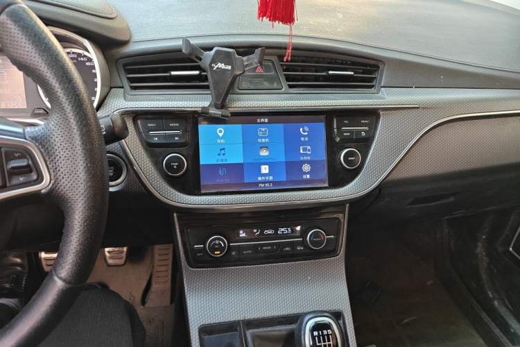 Used Geely Auto Emgrand GS 2016 Sports Edition 1.8L Manual LingShang Model Audio And AC Panel