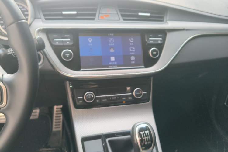 Used Geely Auto Emgrand GS 2016 Sport Edition 1.3T Manual LingShang Model Audio And AC Panel