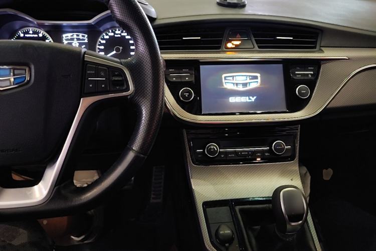 Used Geely Auto Emgrand GS 2016 Sports Edition 1.8L Manual LingShang Model Center Console