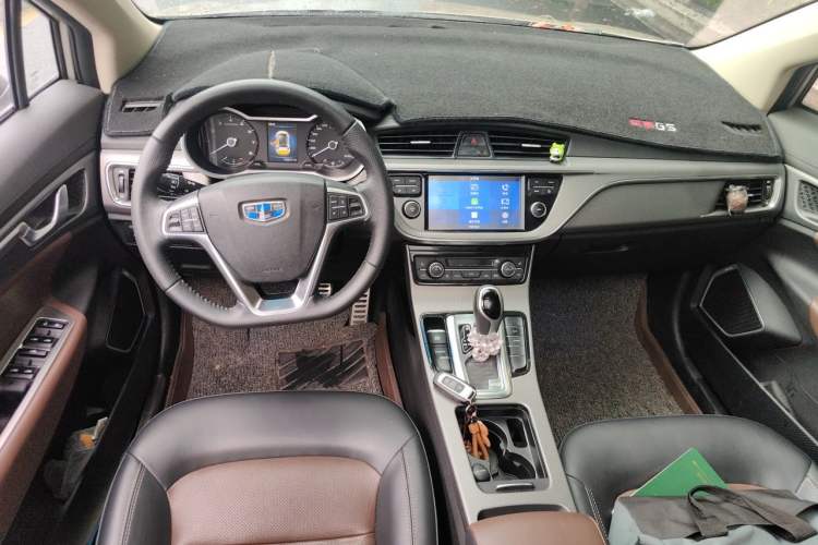 Used Geely Auto Emgrand GS 2016 Sport Edition 1.3T Automatic ZhenShang Model Center Console