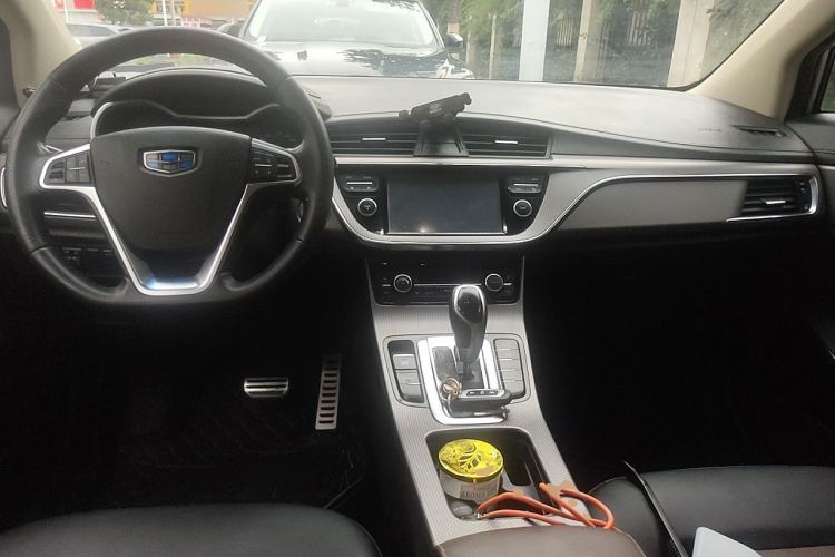 Used Geely Auto Emgrand GS 2016 Sport Edition 1.3T Automatic ZhenShang Model Center Console