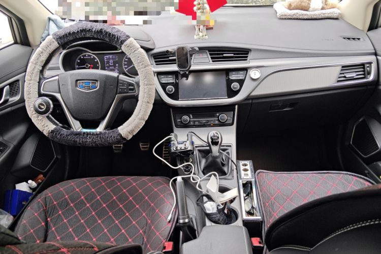 Used Geely Auto Emgrand GS 2016 Sports Edition 1.8L Manual LingShang Model Center Console