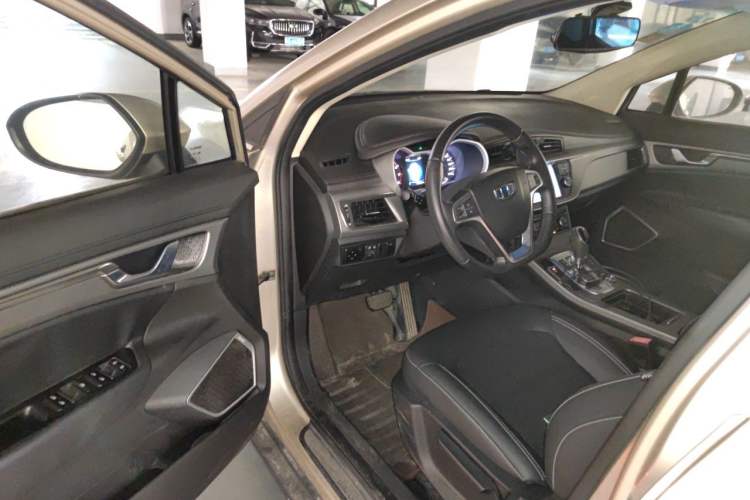 Used Geely Auto Emgrand GS 2016 Elegant Edition 1.8L Automatic LingShang Model Driver Seat