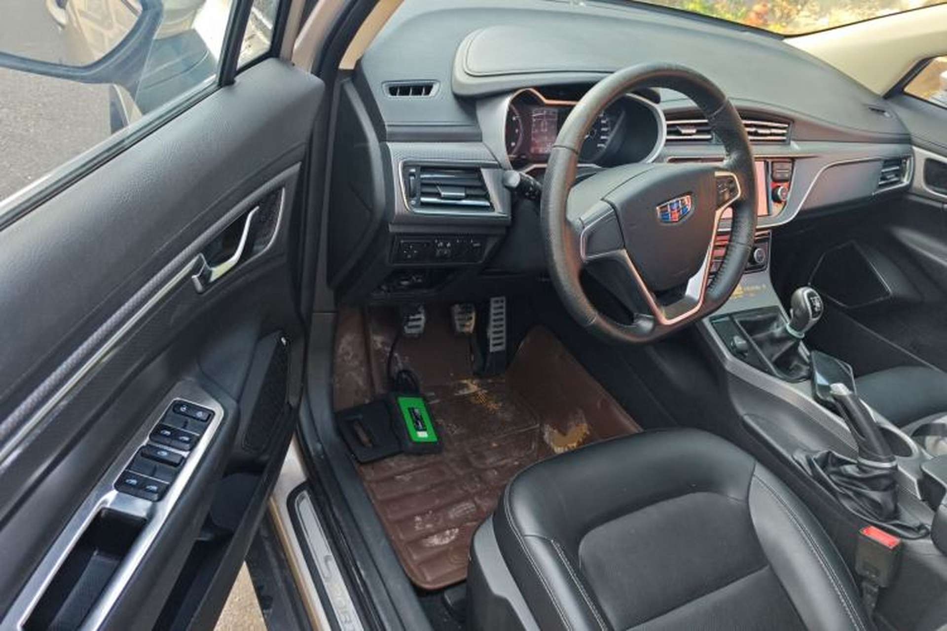 Used Geely Auto Emgrand GS 2016 Sport Edition 1.3T Manual LingShang Model Driver Seat