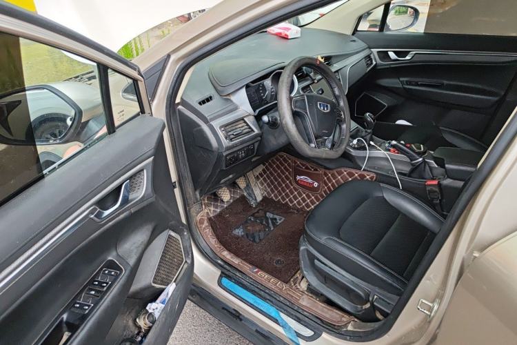 Used Geely Auto Emgrand GS 2016 Elegant Edition 1.8L Manual LingShang Model Driver Seat