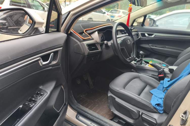 Used Geely Auto Emgrand GS 2016 Sports Edition 1.8L Manual LingShang Model Driver Seat