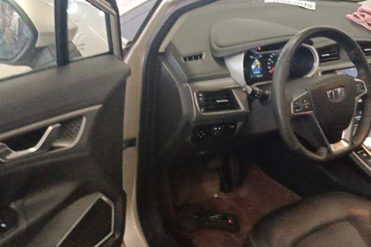 Used Geely Auto Emgrand GS 2016 Elegant Edition 1.3T Automatic LingShang Model Driver Seat