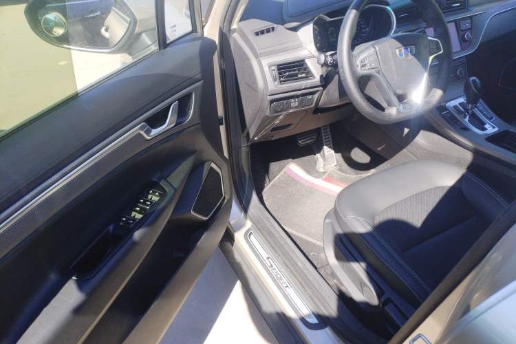 Used Geely Auto Emgrand GS 2016 Sport Edition 1.8L Automatic LingShang Model Driver Seat