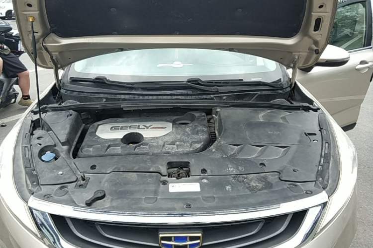 Used Geely Auto Emgrand GS 2016 Elegant Edition 1.8L Manual LingShang Model Engine Bay