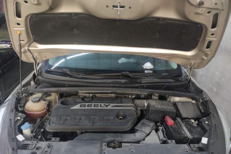 Used Geely Auto Emgrand GS 2016 Sport Edition 1.3T Automatic LingShang Model Engine Bay
