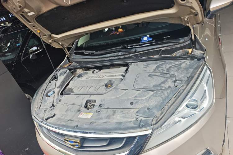 Used Geely Auto Emgrand GS 2016 Elegant Edition 1.3T Automatic ZhenShang Model Engine Bay