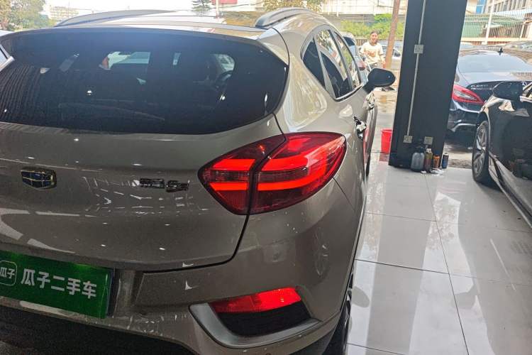 Used Geely Auto Emgrand GS 2016 Elegant Edition 1.3T Automatic ZhenShang Model Exterior 3