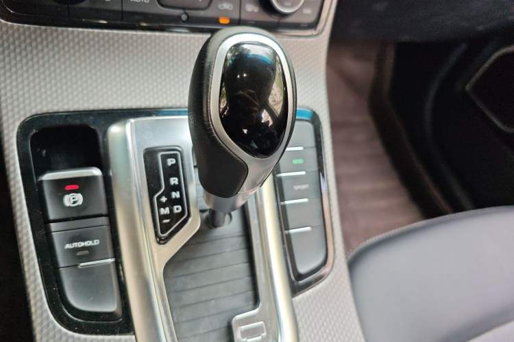 Used Geely Auto Emgrand GS 2016 Sport Edition 1.8L Automatic LingShang Model Gear Lever