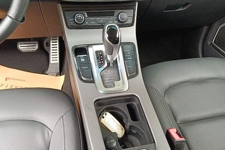 Used Geely Auto Emgrand GS 2016 Sport Edition 1.8L Automatic LingShang Model Gear Lever