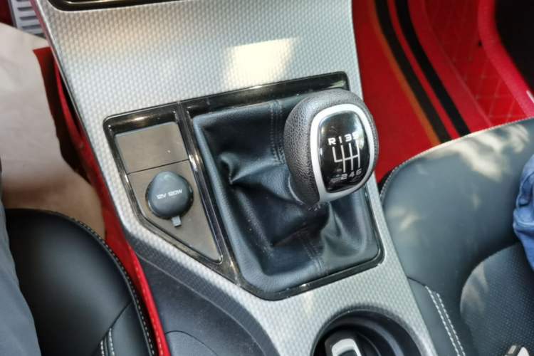 Used Geely Auto Emgrand GS 2016 Sports Edition 1.8L Manual LingShang Model Gear Lever
