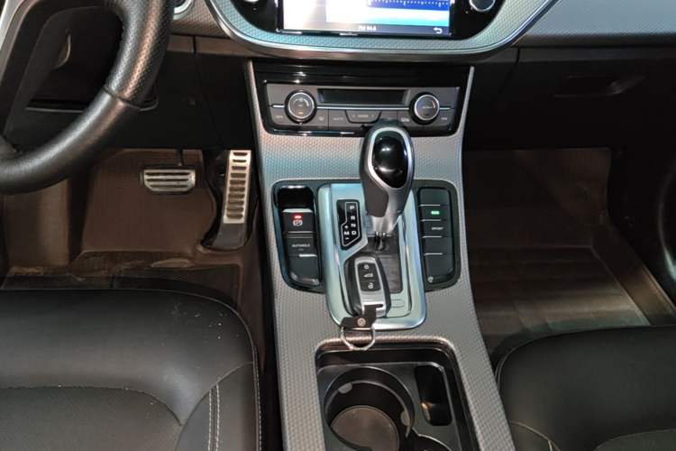 Used Geely Auto Emgrand GS 2016 Sport Edition 1.8L Automatic LingShang Model Gear Lever