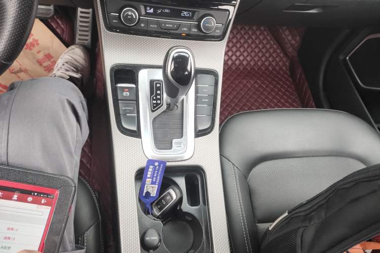 Used Geely Auto Emgrand GS 2016 Sport Edition 1.8L Automatic LingShang Model Gear Lever