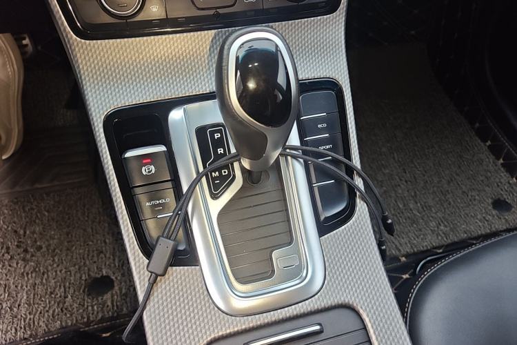 Used Geely Auto Emgrand GS 2016 Sport Edition 1.3T Automatic ZhenShang Model Gear Lever