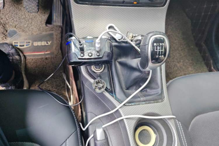 Used Geely Auto Emgrand GS 2016 Elegant Edition 1.8L Manual LingShang Model Gear Lever