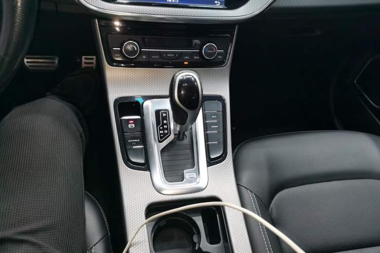 Used Geely Auto Emgrand GS 2016 Sport Edition 1.8L Automatic LingShang Model Gear Lever