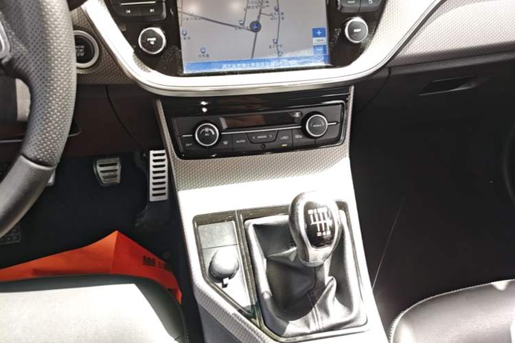 Used Geely Auto Emgrand GS 2016 Sports Edition 1.8L Manual LingShang Model Gear Lever