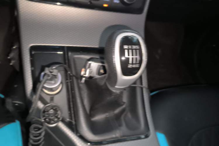 Used Geely Auto Emgrand GS 2016 Sport Edition 1.3T Manual LingShang Model Gear Lever
