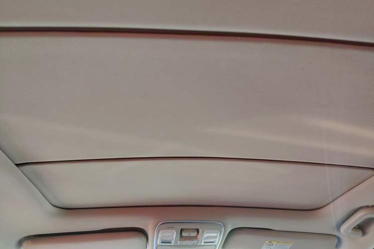 Used Geely Auto Emgrand GS 2016 Sport Edition 1.3T Automatic LingShang Model Headliner