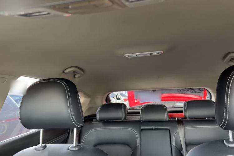 Used Geely Auto Emgrand GS 2016 Elegant Edition 1.3T Automatic LingShang Model Headliner