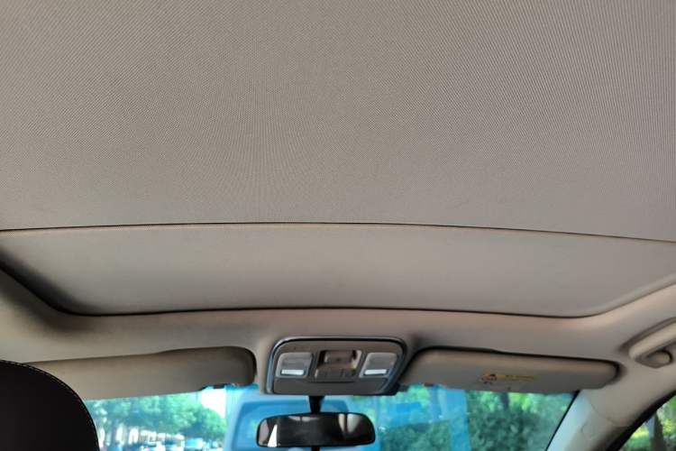 Used Geely Auto Emgrand GS 2016 Elegant Edition 1.8L Automatic LingShang Model Headliner