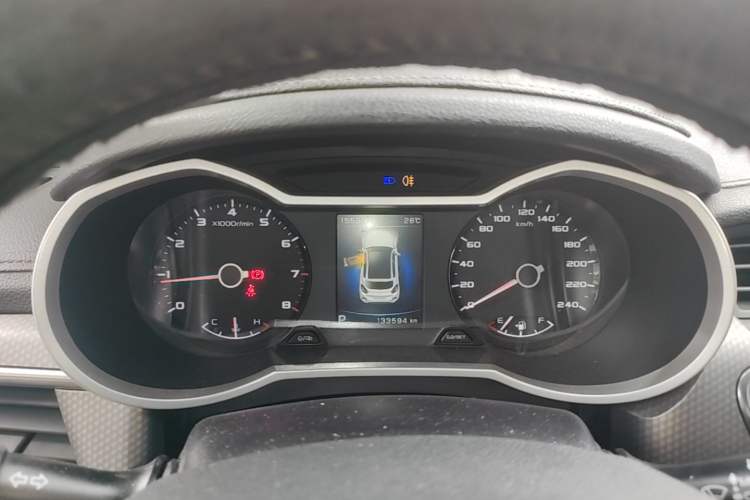 Used Geely Auto Emgrand GS 2016 Elegant Edition 1.3T Automatic LingShang Model Instrument Cluster