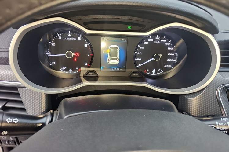Used Geely Auto Emgrand GS 2016 Sport Edition 1.3T Automatic ZhenShang Model Instrument Cluster