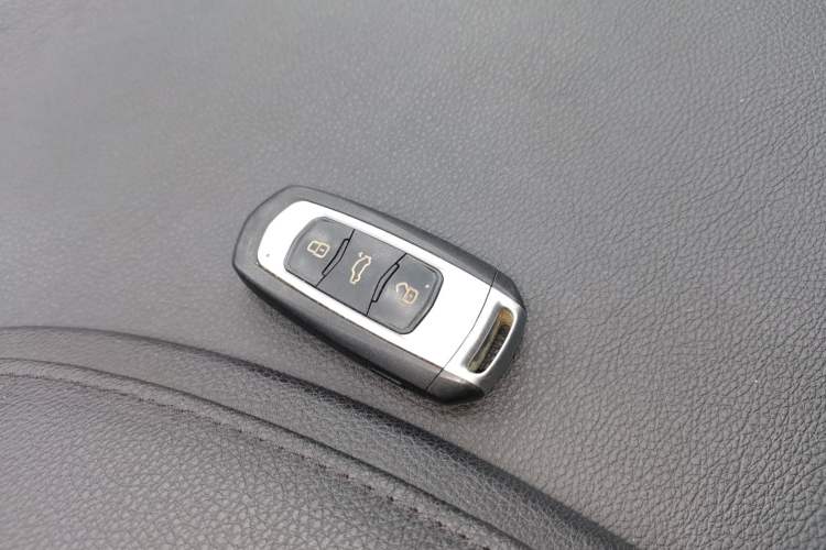 Used Geely Auto Emgrand GS 2016 Sport Edition 1.8L Automatic LingShang Model Interior 1