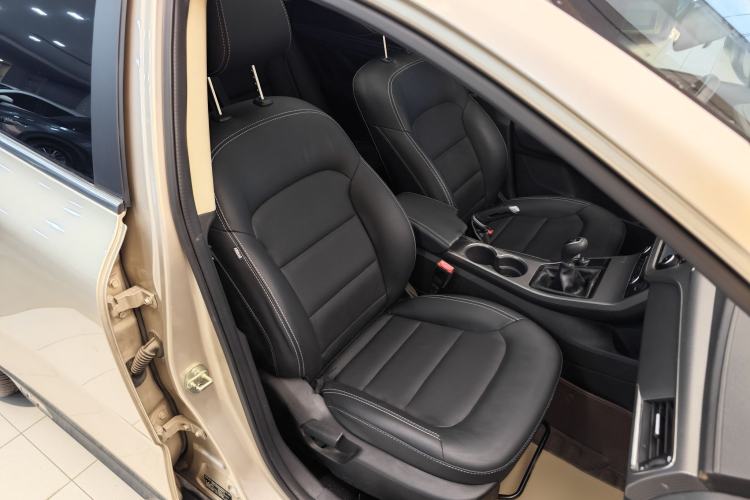 Used Geely Auto Emgrand GS 2016 Sports Edition 1.8L Manual LingShang Model Interior 2