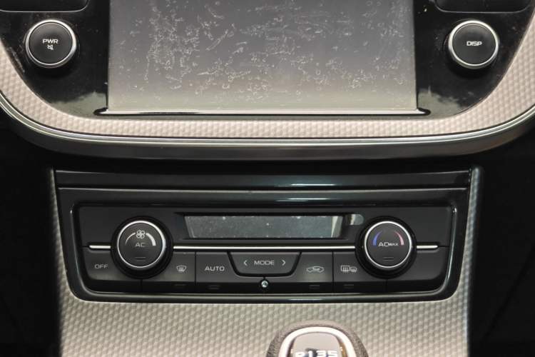 Used Geely Auto Emgrand GS 2016 Sports Edition 1.8L Manual LingShang Model Interior 3