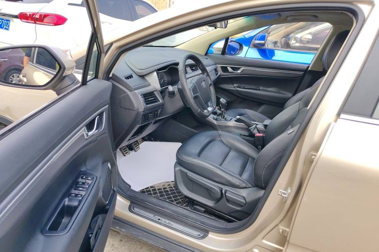 Used Geely Auto Emgrand GS 2016 Sport Edition 1.3T Manual LingShang Model Interior 3