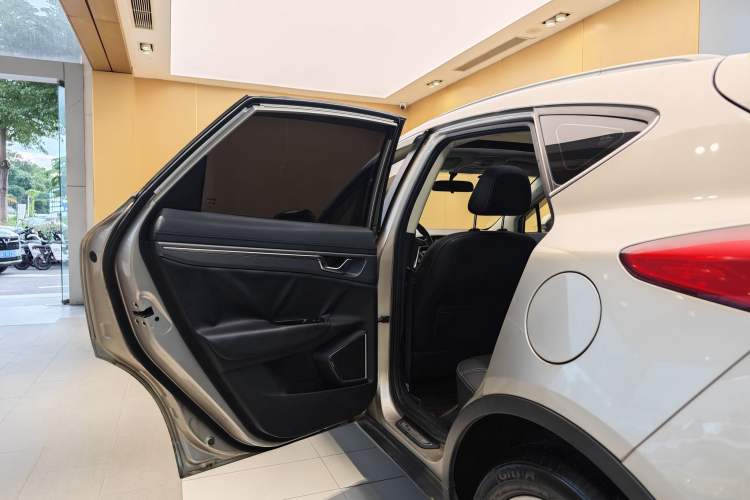 Used Geely Auto Emgrand GS 2016 Sports Edition 1.8L Manual LingShang Model Interior 5